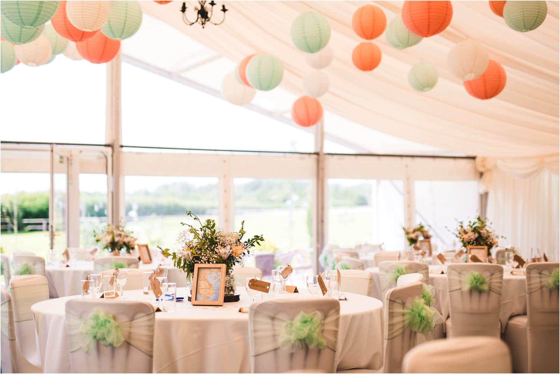 WEDDING PHOTOGRAPHER