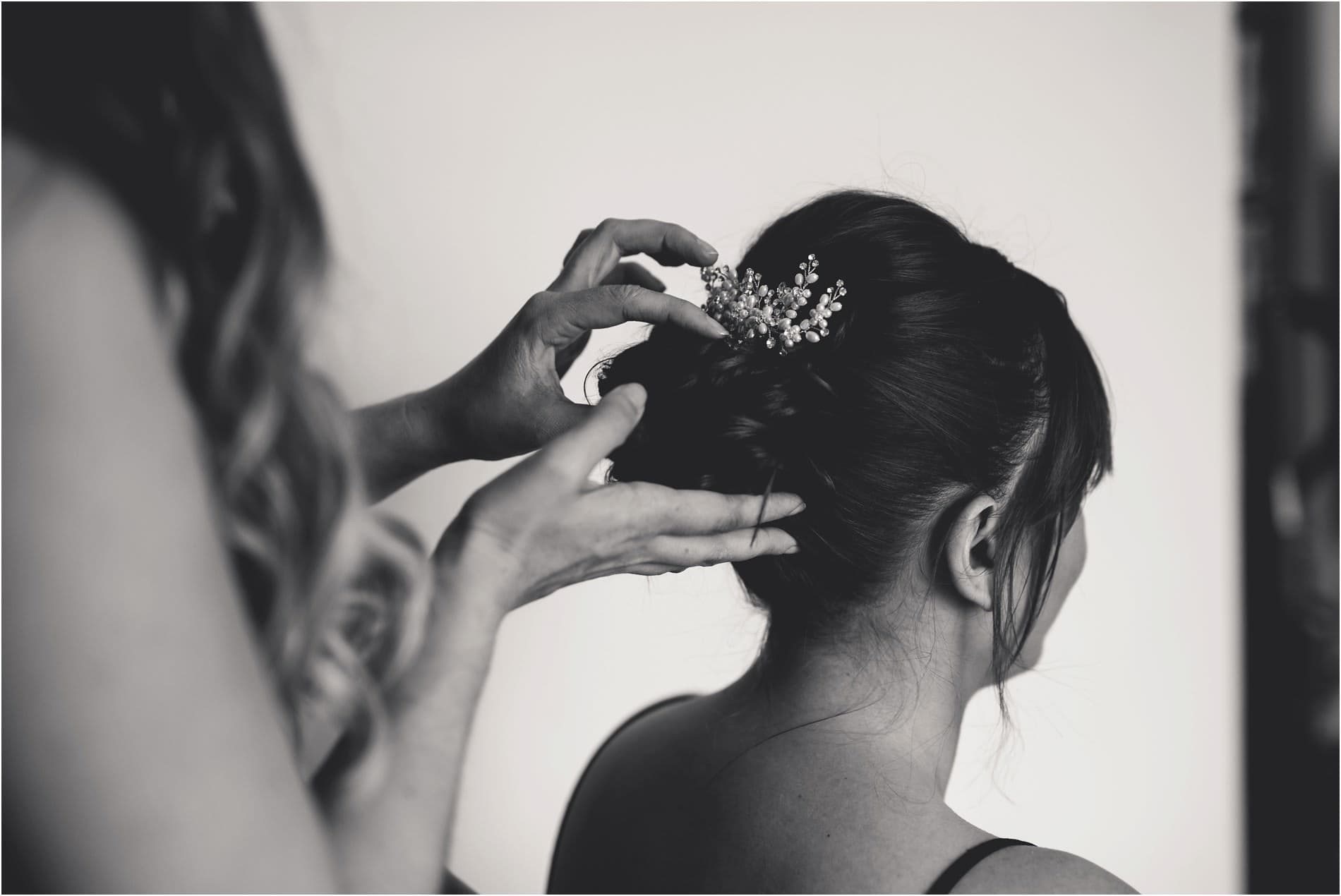 WEDDING PHOTOGRAPHER