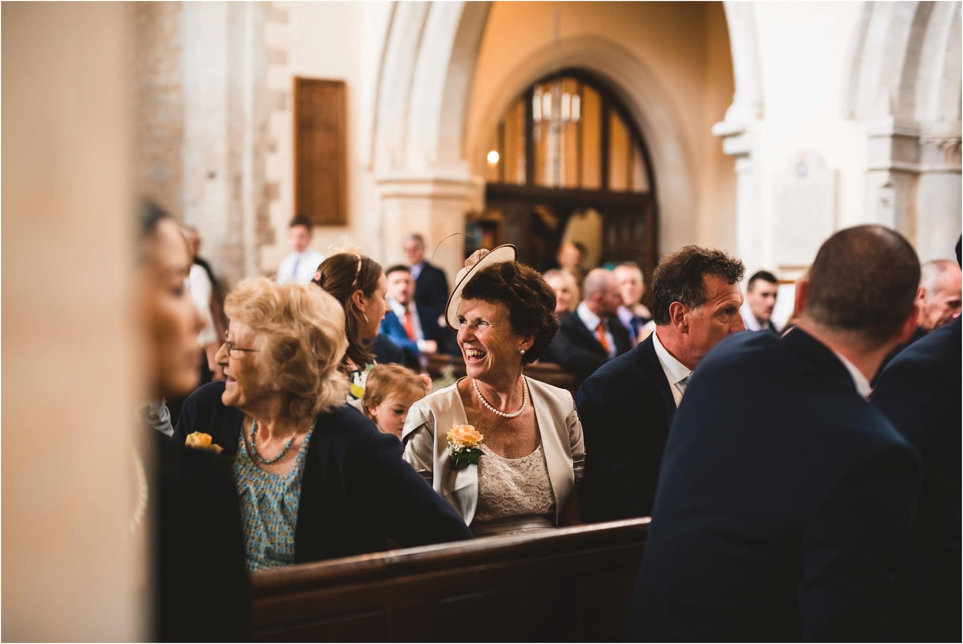 WEDDING PHOTOGRAPHER