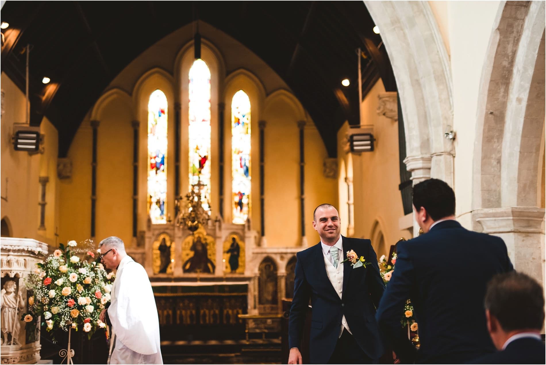 WEDDING PHOTOGRAPHER