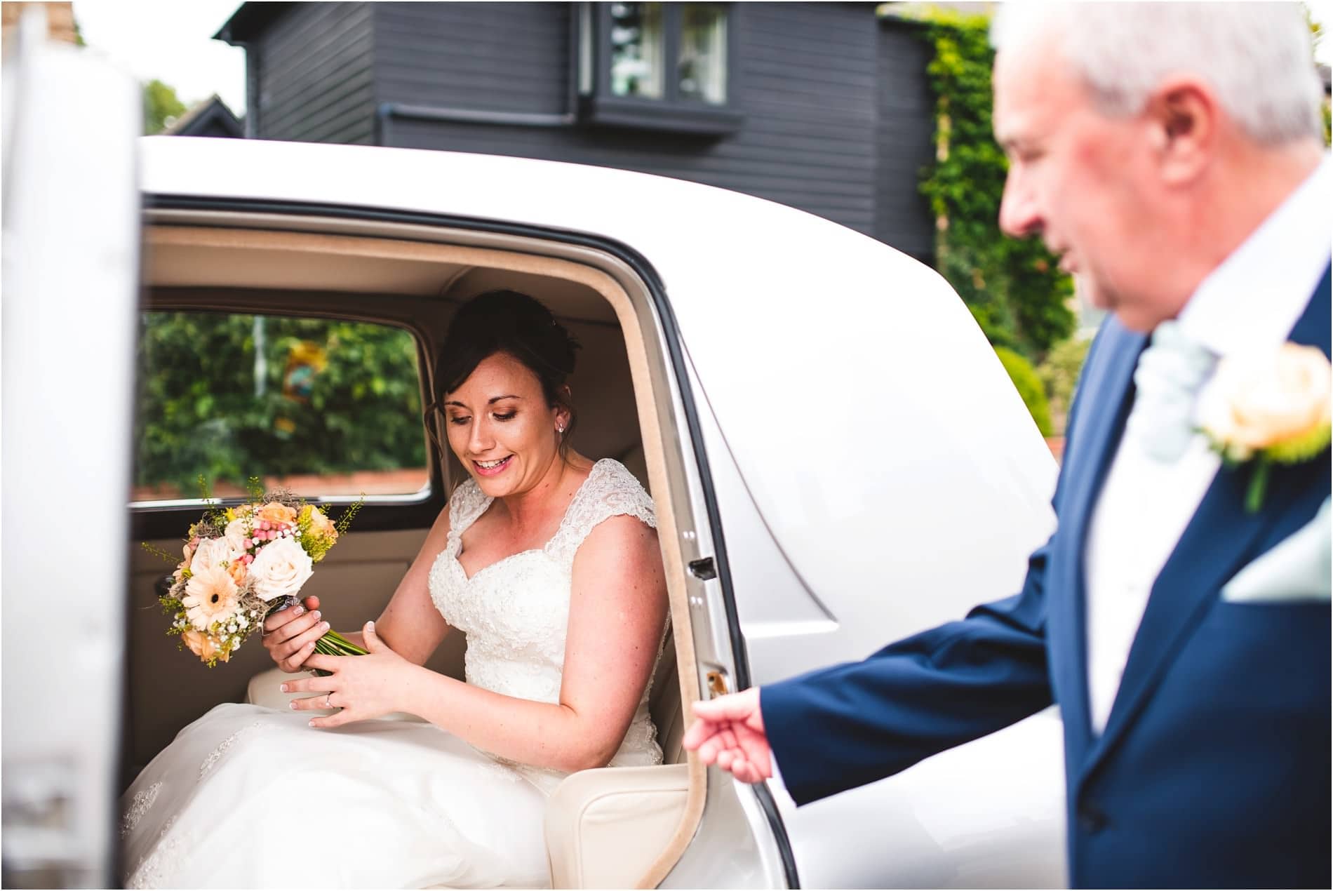 WEDDING PHOTOGRAPHER