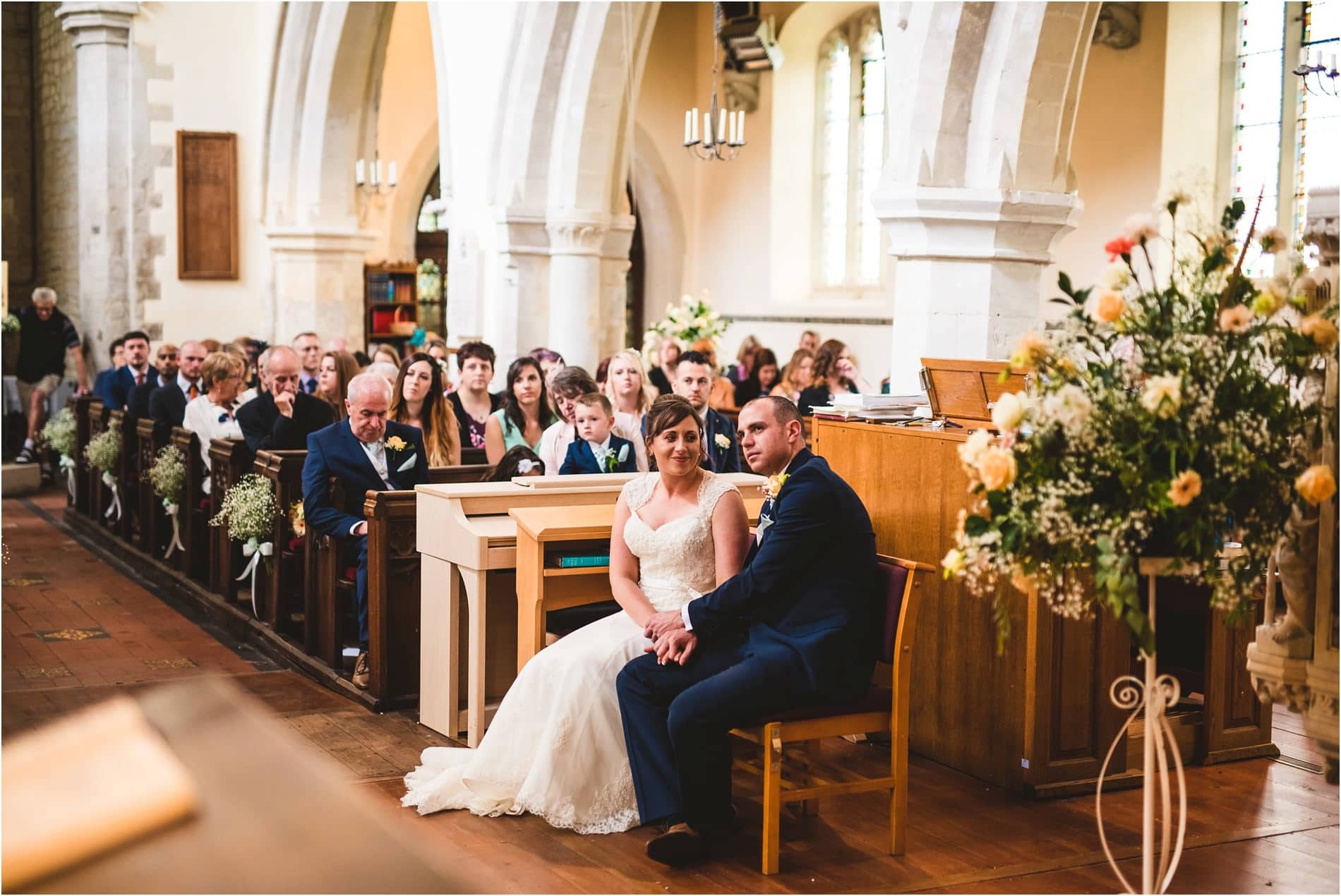 WEDDING PHOTOGRAPHER