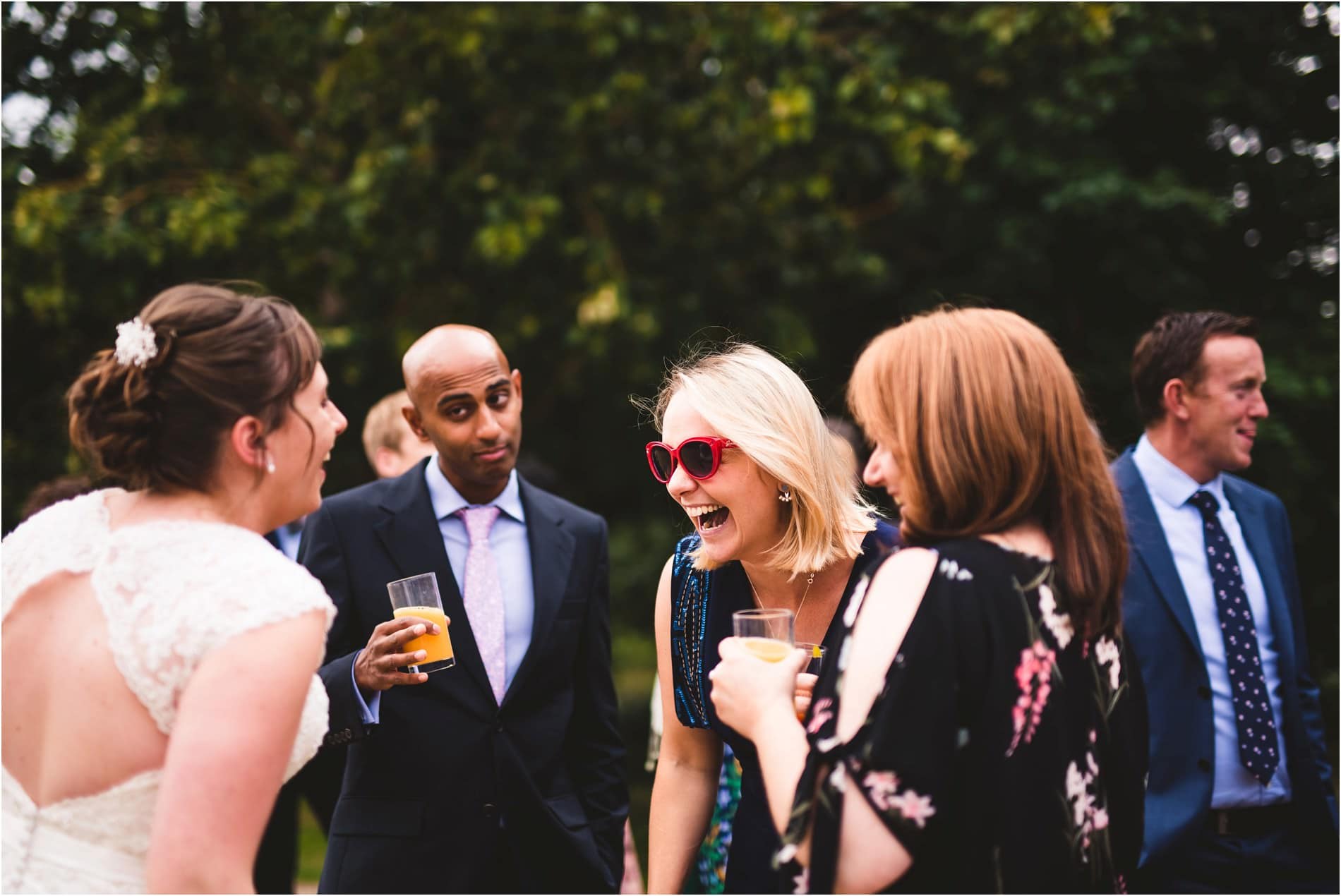 WEDDING PHOTOGRAPHER