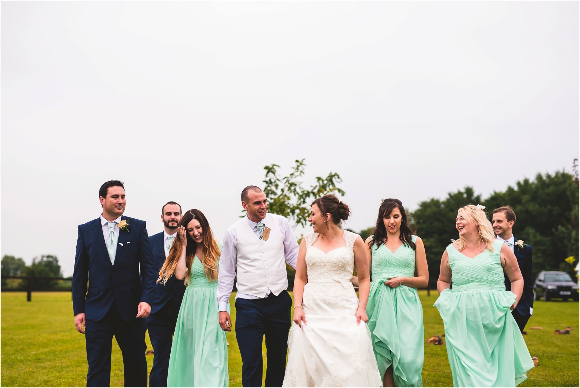 WEDDING PHOTOGRAPHER