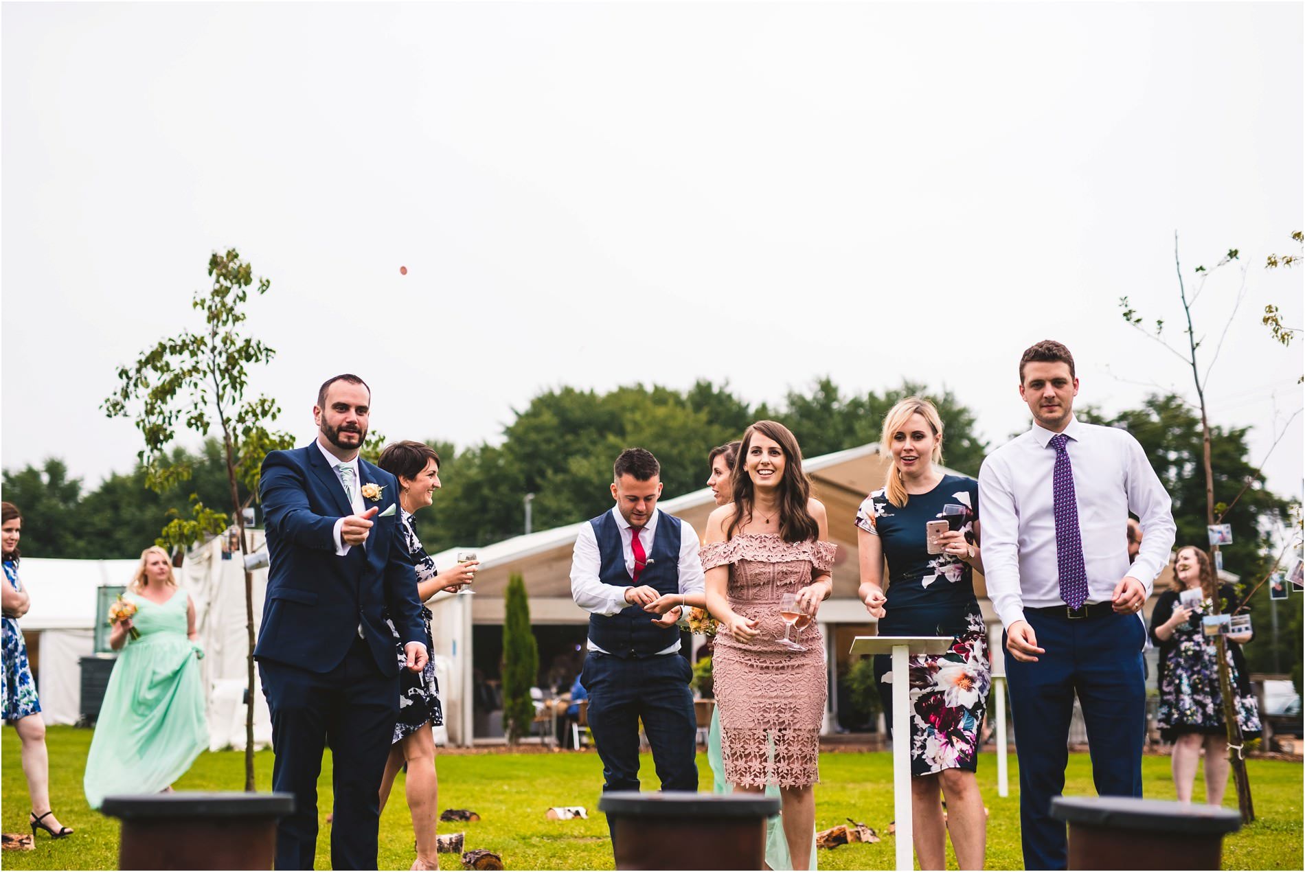 WEDDING PHOTOGRAPHER