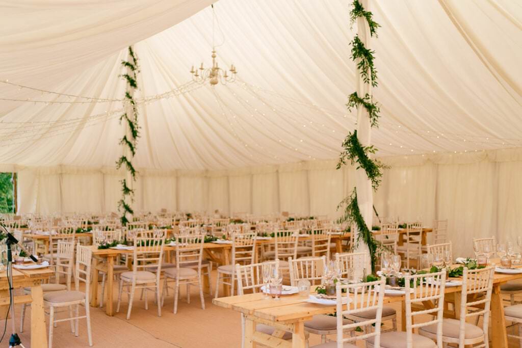 a chaucer barn wedding