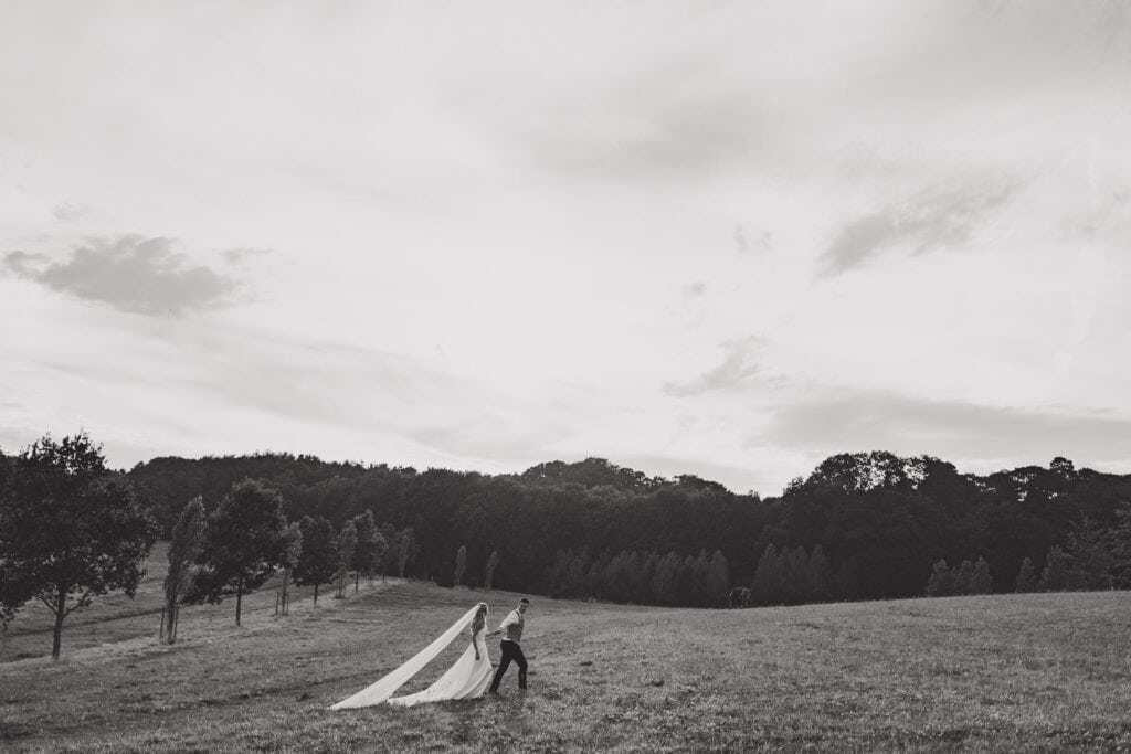 a chaucer barn wedding